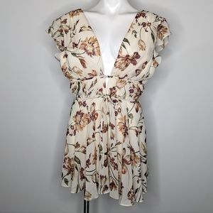 NWT Lulu's cream floral low cut v neck romper L
